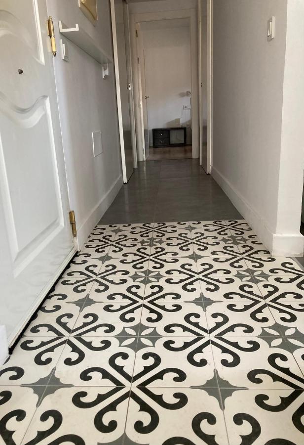 Piso dos dormitorios muy céntrico Fuengirola Exterior foto